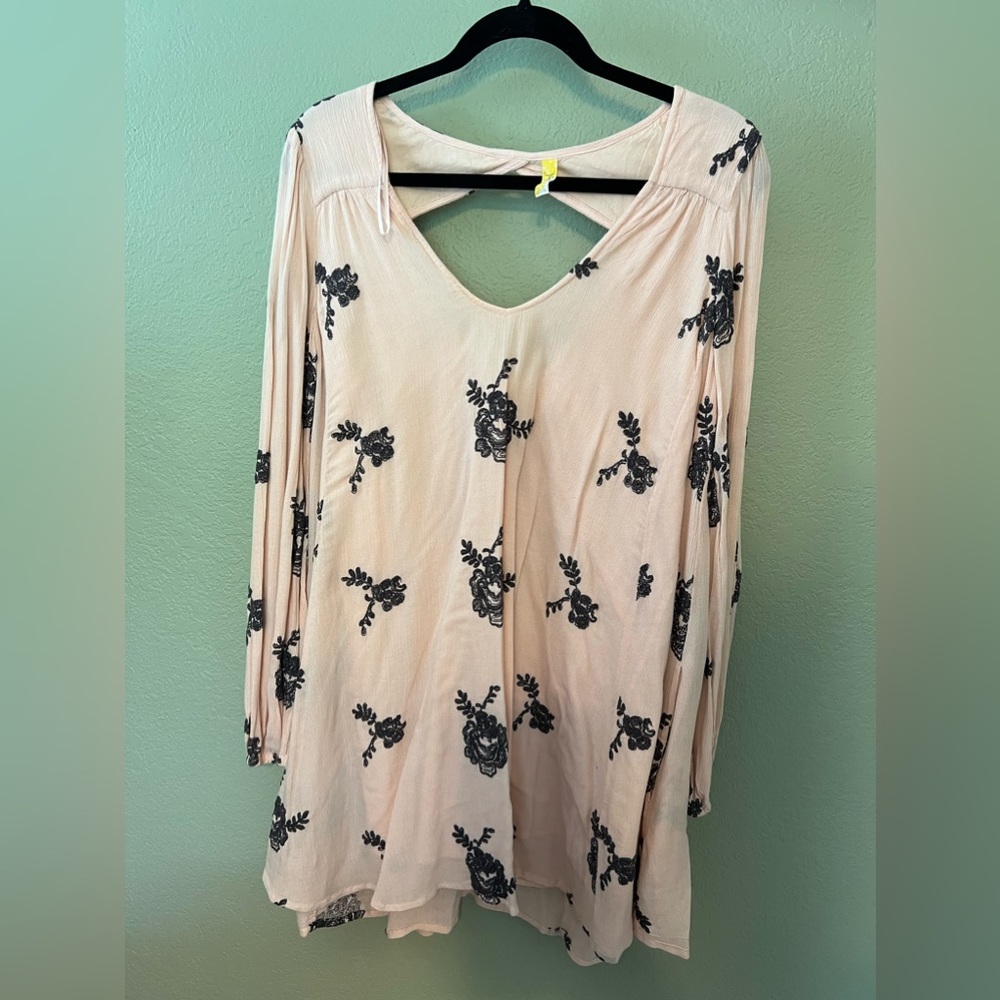Light pink and gray embroidered dress